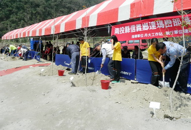 響應國際森林日 信義地利部落種回飛鼠森林(圖)