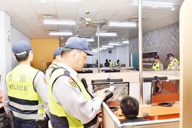 淨化社會治安雲林警擴大臨檢緝毒(圖)