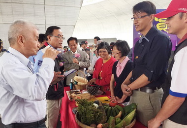 日月潭星光螢火季開跑(圖)