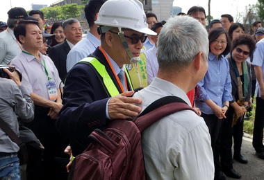 蔡英文南下視察高雄港港埠及旅運相關建設(圖)