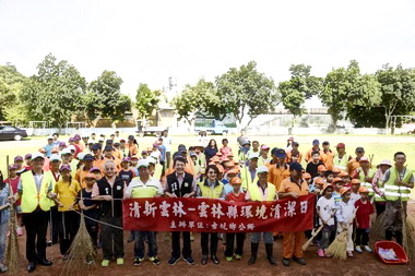 落實環境清潔週 桂林社區大掃除(圖)