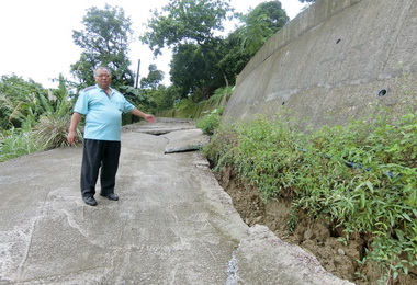 霧峰樟公巷道路破損 農民苦不堪言(圖)