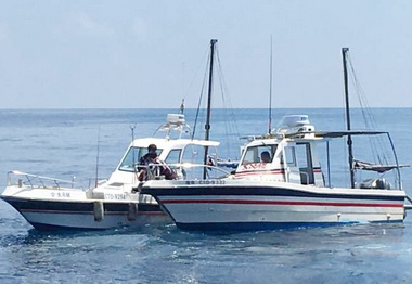 漁船外海失去動力海巡馳援解危(圖)