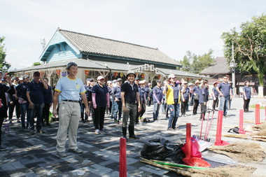 集集百名志工清掃街道環境煥然一新(圖)