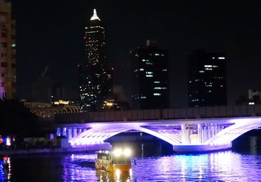 鴨子船嶄新夜航遊程為觀光強心針(圖)