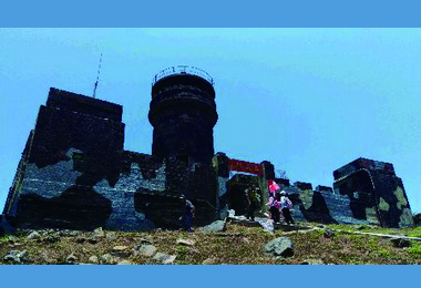 睽違66年烏坵嶼燈塔復光(圖)