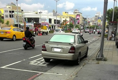 交通局加強取締公車區違停(圖)