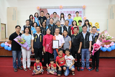 斗六表揚模範父親獲獎兄弟受矚目(圖)