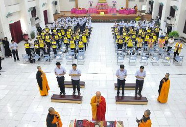 大林煉油廠辦普渡法會為社區與中油祈福(圖)