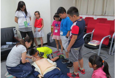 童綜合醫院舉辦小小童醫師體驗營(圖)