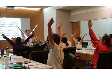 迎接中秋節越捷航空送機票(圖)