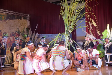 傳統表演下鄉  學生樂享原民文化(圖)