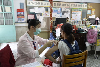 106年雲林縣子宮頸癌疫苗開打(圖)
