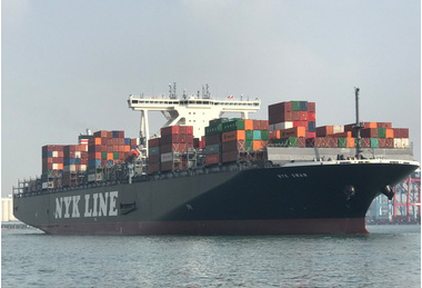 台灣日郵公司 NYK【天鵝】輪  首航(圖)