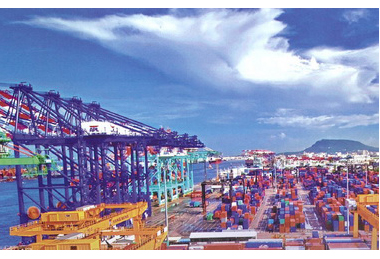 美國總統輪船公司持續看好高雄港(圖)