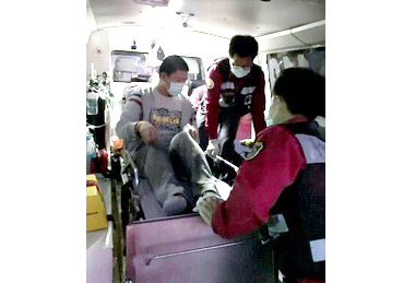 救援無國界外籍油輪船員後送就醫(圖)