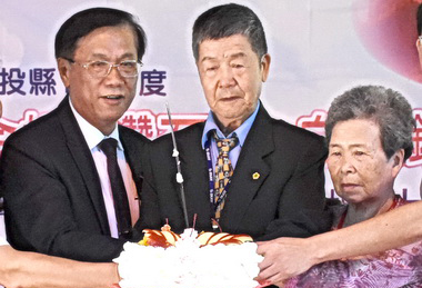 林明溱今表揚金婚鑽石婚楷模(圖)