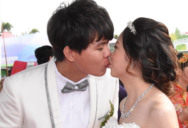 彰化聯合婚禮浪漫登場(圖)