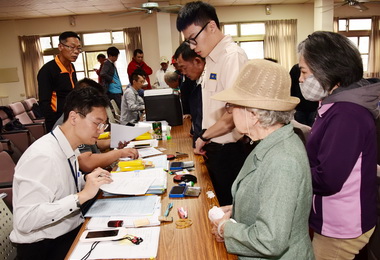 林明溱努力爭取 信義崁腳寮段國有耕地順利放租(圖)