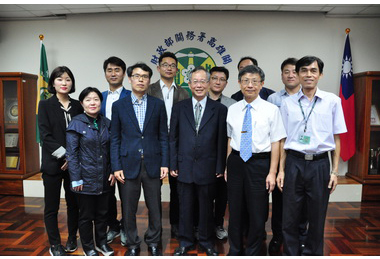 韓國海關赴高雄關進行業務交流(圖)