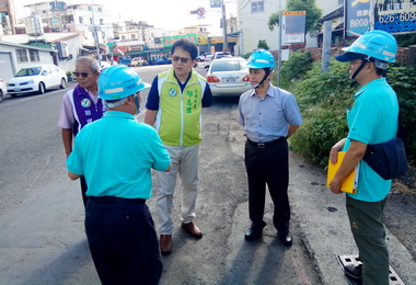 水公司汰換岡山中華路管線  降低漏水率(圖)