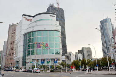 大遠百蟬聯5屆高雄地王(圖)