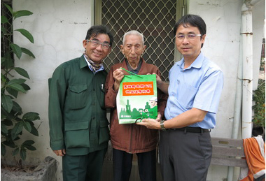 郵愛傳遍鄰里，關懷獨居長者(圖)