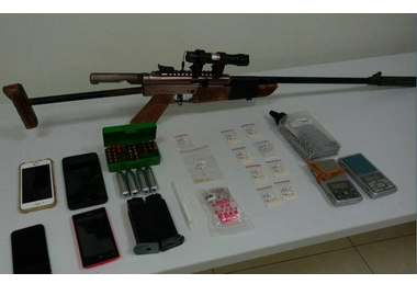 男子擁槍毒且數度換住所仍就逮(圖)