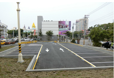 楠梓加昌公有停車場擴建完工開放停車(圖)