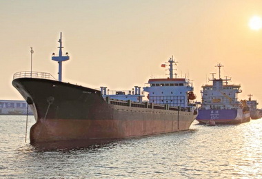 搭遊艇春遊高港美景盡收眼底(圖)