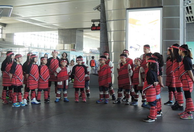 高鐵贈票偏鄉學童提前歡度兒童節(圖)