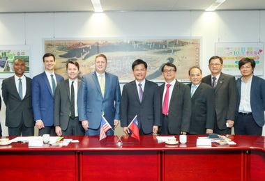 台灣旅行法生效後美首位官員訪台中(圖)