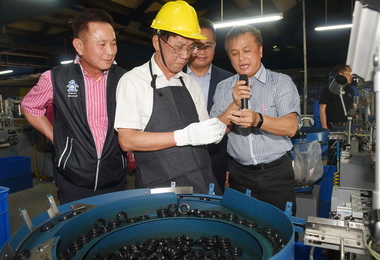 南投熊讚職安家族成立(圖)