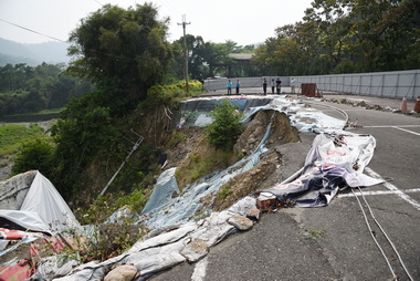泰雅渡假村停車場坍塌縣府將協助改善(圖)
