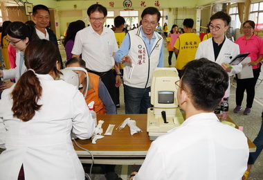 醫療資源進入中寮鄉民踴躍健檢(圖)