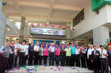 斗南高中校舍重建落成(圖)