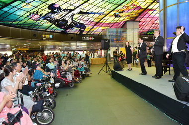 輪椅族公益音樂會精彩再現(圖)