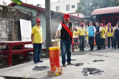 草屯敬天宮慶天上聖母聖誕辦繞境祈福(圖)