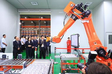 蔡英文視察智慧製造試營運場(圖)