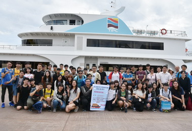 港務公司辦把愛寫下來活動慶母親節(圖)