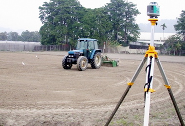 農試所研發農地雷射整平技術成效卓著(圖)