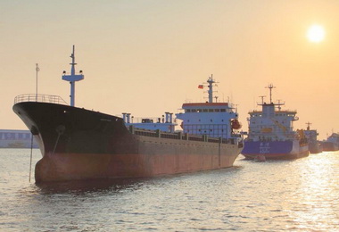 棧貳旗津航線湧人潮乘勝推主題遊港航班(圖)