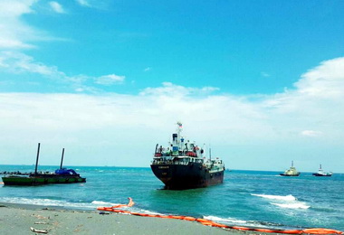 勝利者19擱淺林園海域今順利脫淺(圖)