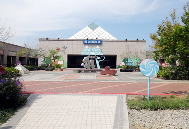 西湖服務區禁菸違者開罰(圖)