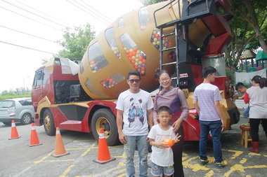 全台唯一混泥土扭蛋車現斗六(圖)