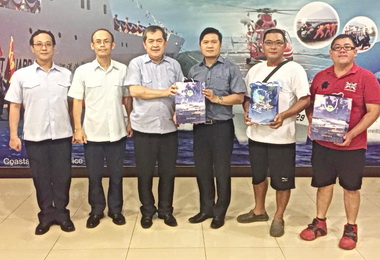 船長英勇救溺海巡頒感謝狀(圖)