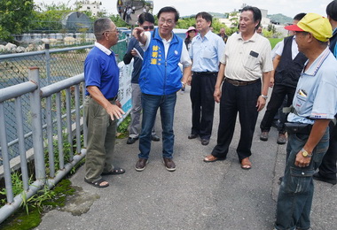 草屯南埔里青宅段農路待改善林明溱：速處理(圖)