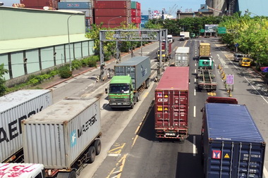 高雄港自動化門哨持續再進化(圖)