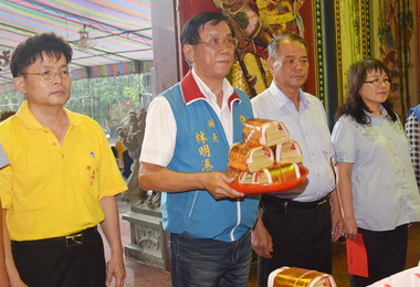 中寮菁埔夫人壽誕安座(圖)