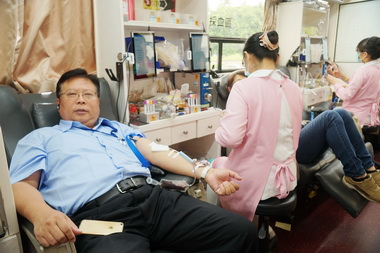 中油煉製事業部關懷公益熱情捐血(圖)